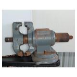 Vintage Metal Bench Vise Heavy Duty Industrial