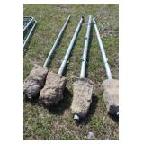 METAL POLES & GATE PANELS