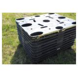 10 PLASTIC PALLET