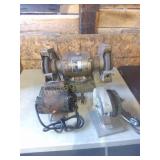 OMAHA INDUSTRIAL TOOL BENCH GRINDER