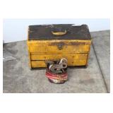 UNION TOOL BOX W/ LARGE TAP & DIES