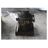 LARGE HYDRAULIC JACK