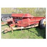 NEW HOLLAND MANURE SPREADER