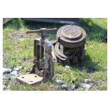 PIPE VISE & WRIGHT 1/2 TON HOIST