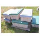 7 PLASTIC STORAGE BOXES