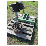 COLUMBIAN VISE ON STAND & PUSH BAR