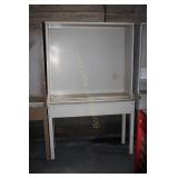 OPEN WORK STATION WITH SIT BACK SHELF