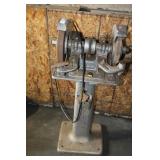 2 STATION GRINDER ON METAL STAND