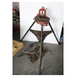 PIPE THREADING WORK STAND