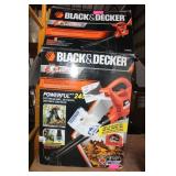 BLACK & DECKER LEAF BLOWER & VACUUM