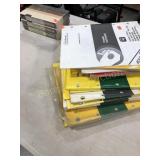19 JOHN DEERE OPERATOR MANUALS AND PARTS CATALOGS