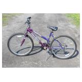 HUFFY CAVERN HYBRID BIKE