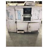 WOODEN HUTCH TOP PIECE