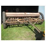 ONTARIO GRAIN DRILL - WELL MAINTAINED - OLDER