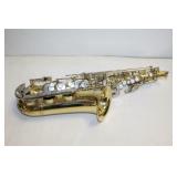 YAMAHA SAXOPHONE IN CASE