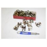 CLARINET MOUTH PIECES, BRACKETS, REEDS