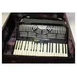 MORESCHI ACCORDION IN  HARD CASE