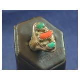 VINTAGE NAVAJO STERLING SILVER RING WITH CORAL AND