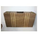 SUITCASE AND 2 BAGS OF LINENS