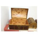 GROUPING OF JEWLERY BOXES