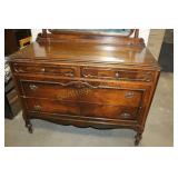 4 DRAWER DRESSER WITH MIRROR