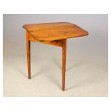 Lift Top 3-Leg Table