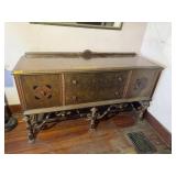 ANTIQUE 6FT DECORATIVE BUFFET