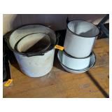 ENAMELWARE BLACK-RIMMED BOWLS, BUCKETS & MORE