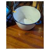 15' ENAMELWARE PAIL