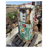 ANTIQUE DOUBLE SIDED MILEMASTER CITGO GAS PUMP