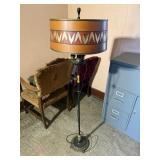 ANTIQUE FLOOR LAMP