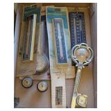 WALL THERMOMETER COLLECTION