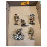 ANTIQUE METAL ARMY MEN