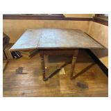 ANTIQUE DROP LEAF TABLE