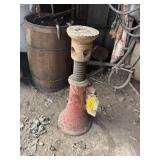 LARGE VINTAGE SCREW JACK