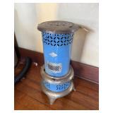 ANTIQUE NESCO PERFECT OIL HEATER