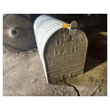 LARGE VINTAGE METAL MAILBOX