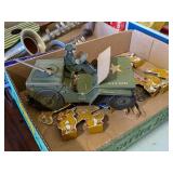 VINTAGE 1940s CARDBOARD ARMY MEN