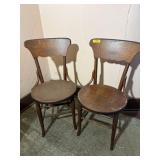 4 - ANTIQUE MATCHING ROUND SEAT CHAIRS