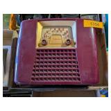 ANTIQUE SILVERTONE RADIO