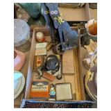 VINTAGE ADVERTISING PIECES