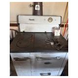 ANTIQUE MONARCH STOVE RANGE FOR PARTS