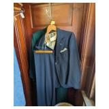 VINTAGE WOMENS TRENCHCOAT & MENS SUIT