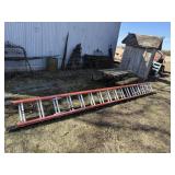 32 FT KELLYER FIBERGLASS EXTENSION LADDER