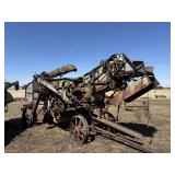 ANTIQUE MINNEAPOLIS MOLINE THRESHER