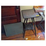 ANTIQUE PLANT STAND