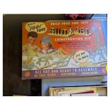ANTIQUE BILD-A-SET CONSTRUCTION SET
