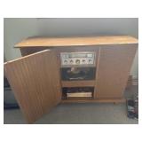 ADMIRAL RADIO/RECORD PLAYER CABINET