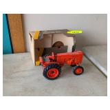 JOHN DEERE 1947 MODEL MI TRACTOR WITH BOX
