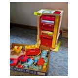 VINTAGE PLAY SKOOL EMERGENCY STATION PLAY SET